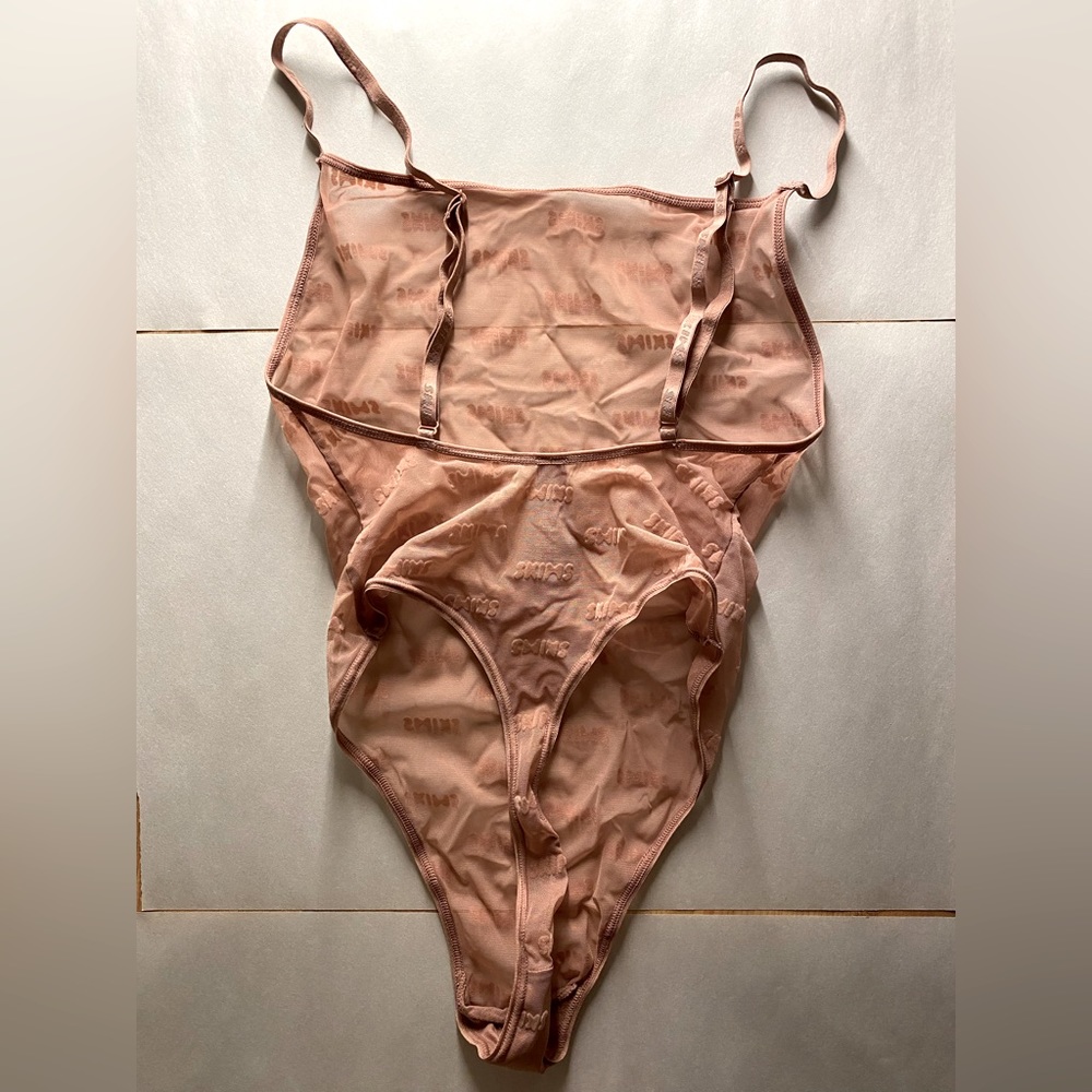 SKIMS BODYSUIT